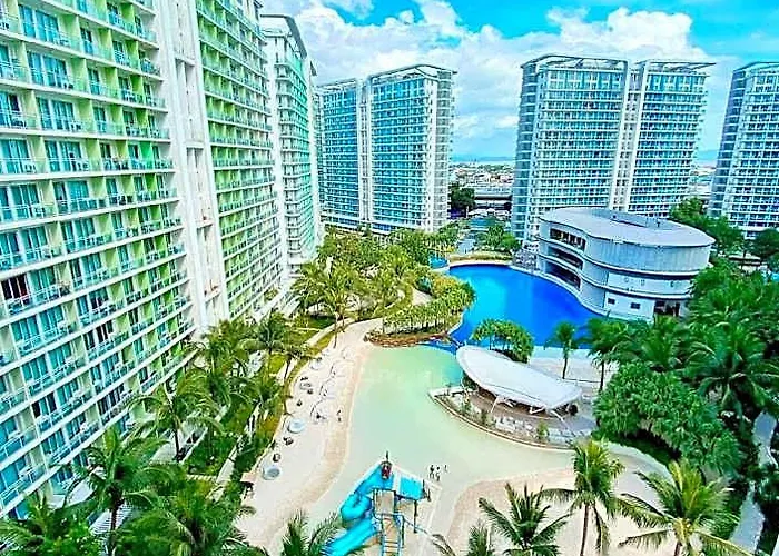 Hotel Azure Staycation Pool View